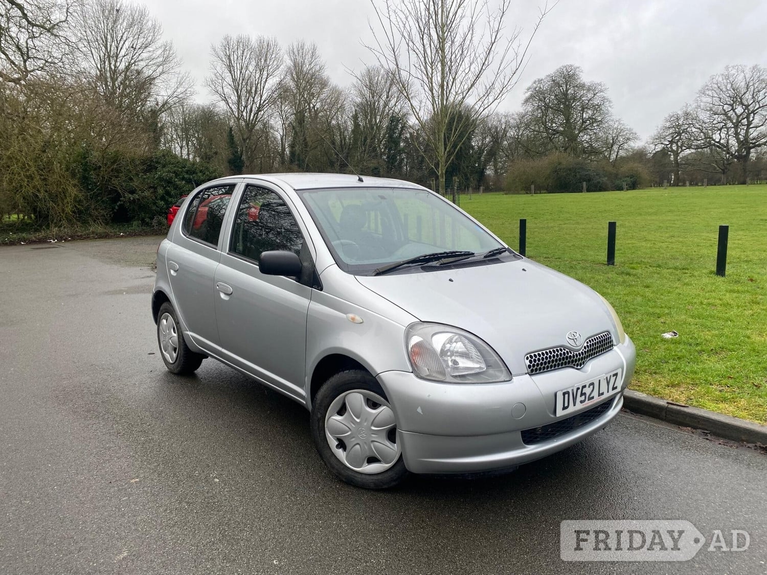 Toyota Yaris 2002 in Bedford