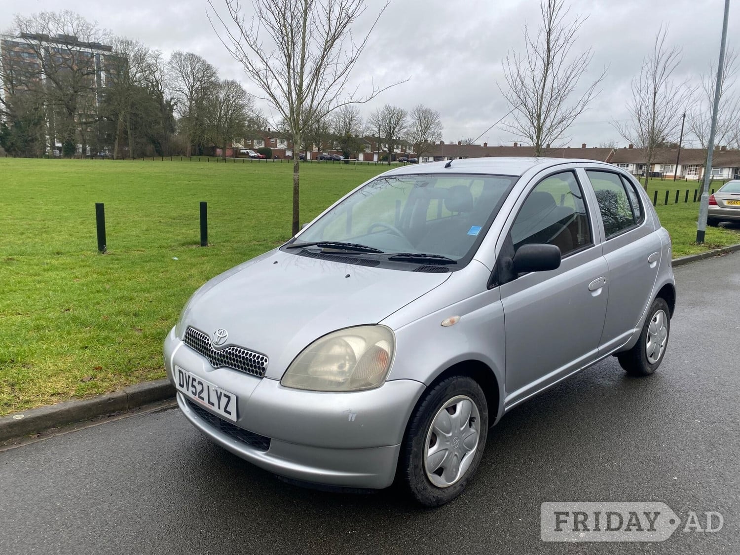 Toyota Yaris 2002 - Cars