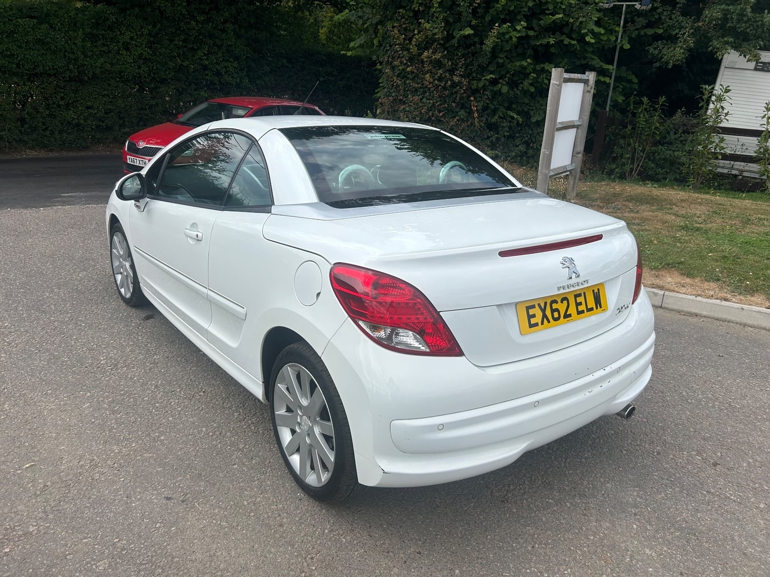 [ berth ]Peugeot 207 CC