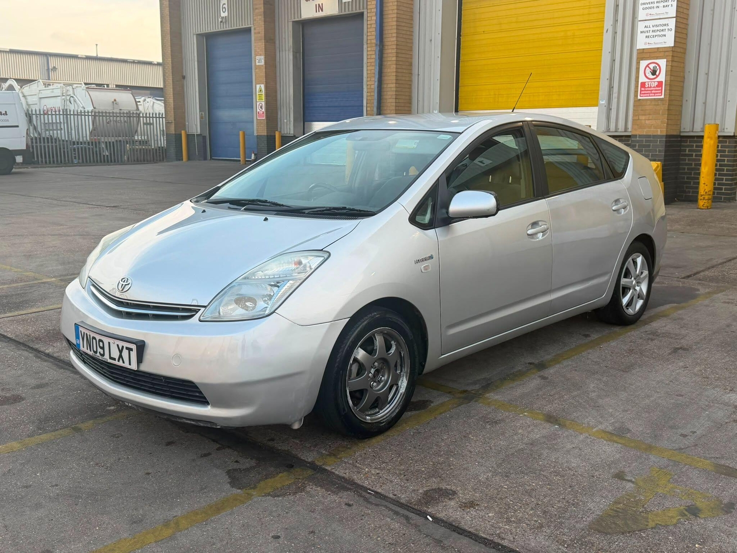 [ berth ]Toyota Prius