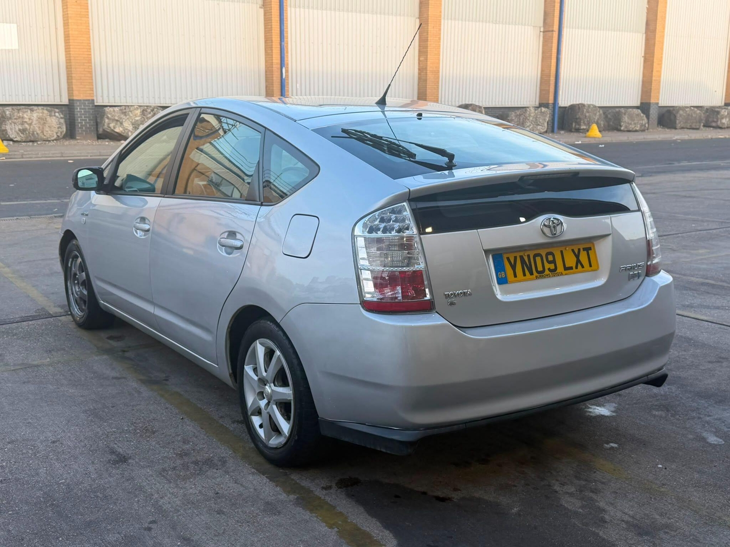 Toyota Prius 2009 - Cars in Wembley