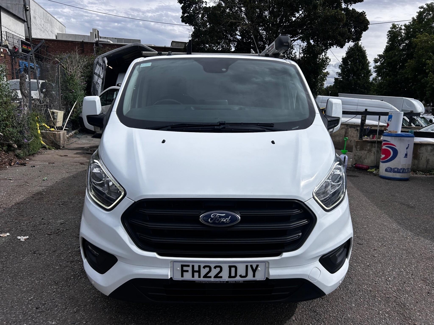 [ berth ]Ford Transit Custom