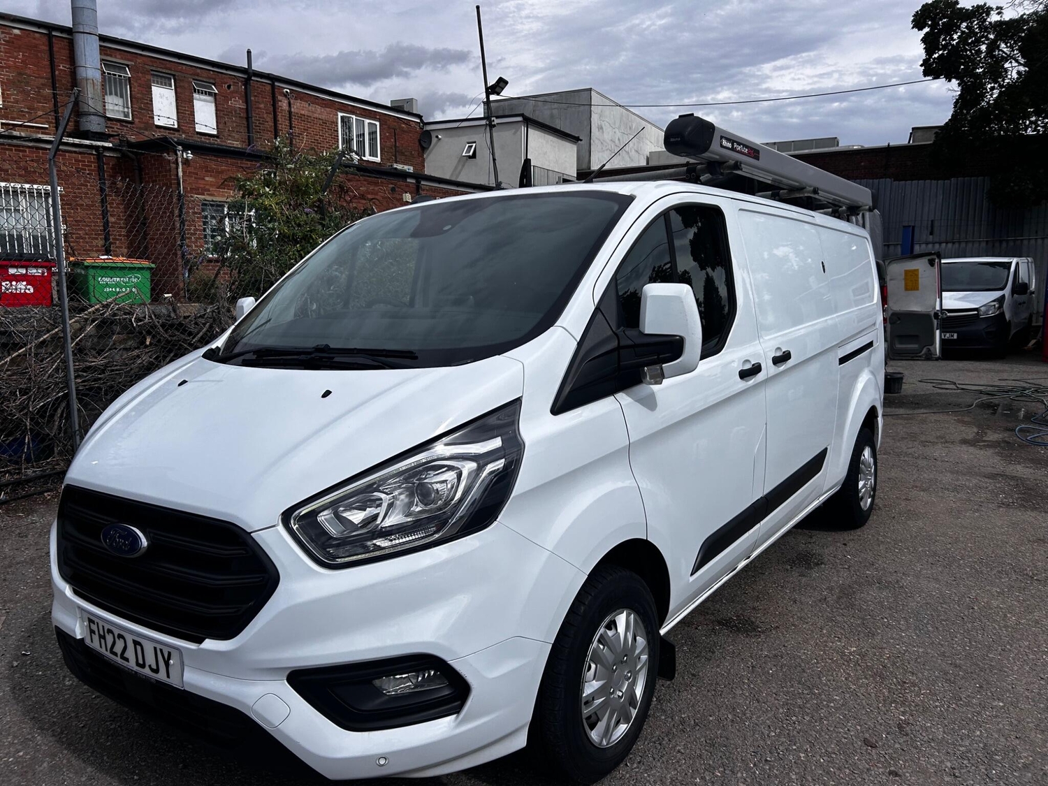Ford Transit Custom 2022 - Vans & Commercial Vehicles in Rochester