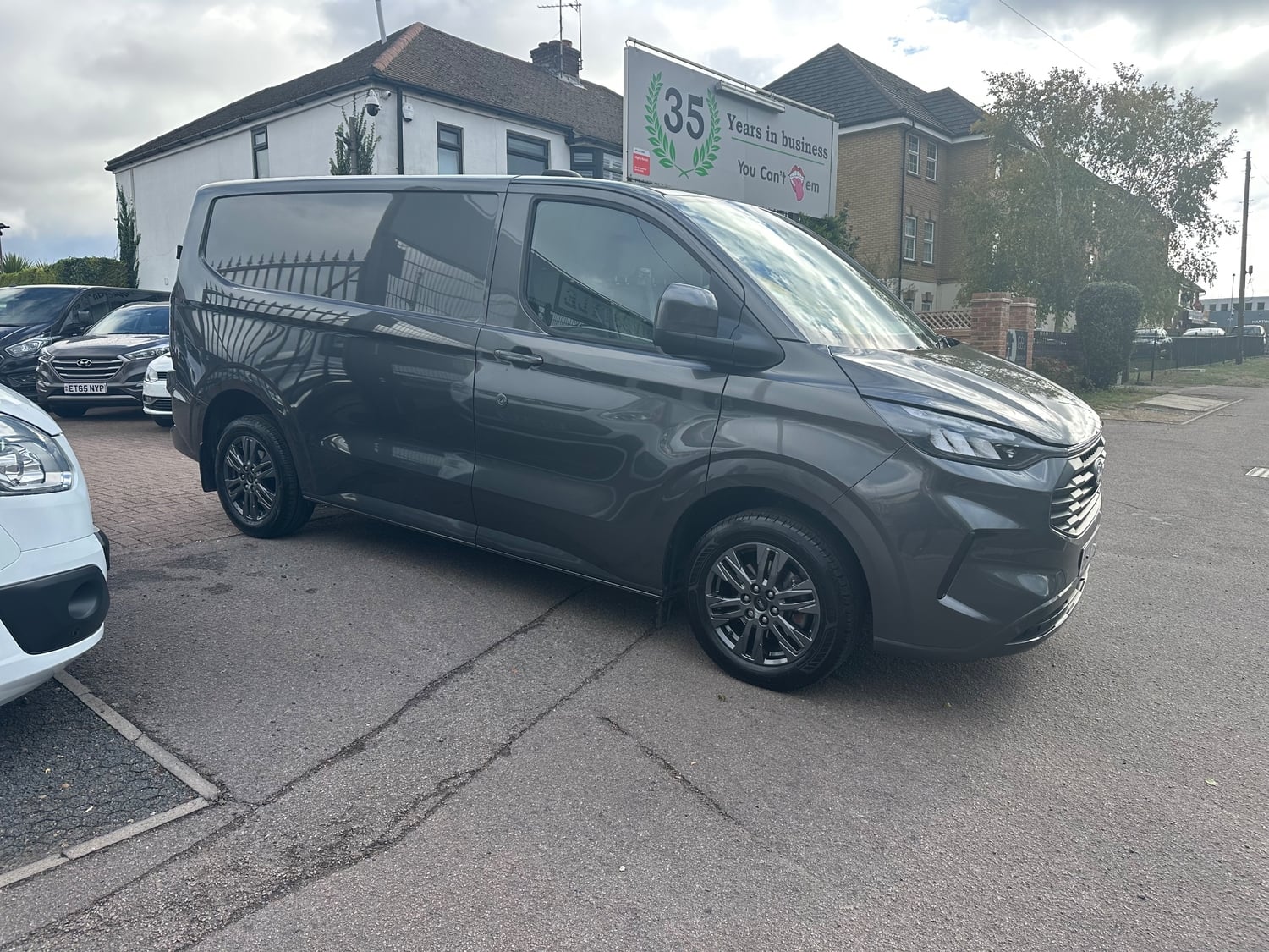 Ford Transit Custom 2024 - Vans & Commercial Vehicles