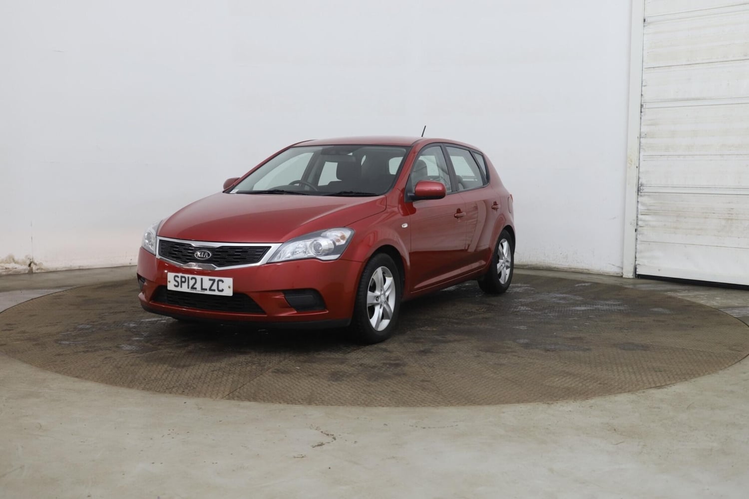 [ berth ]Kia Ceed
