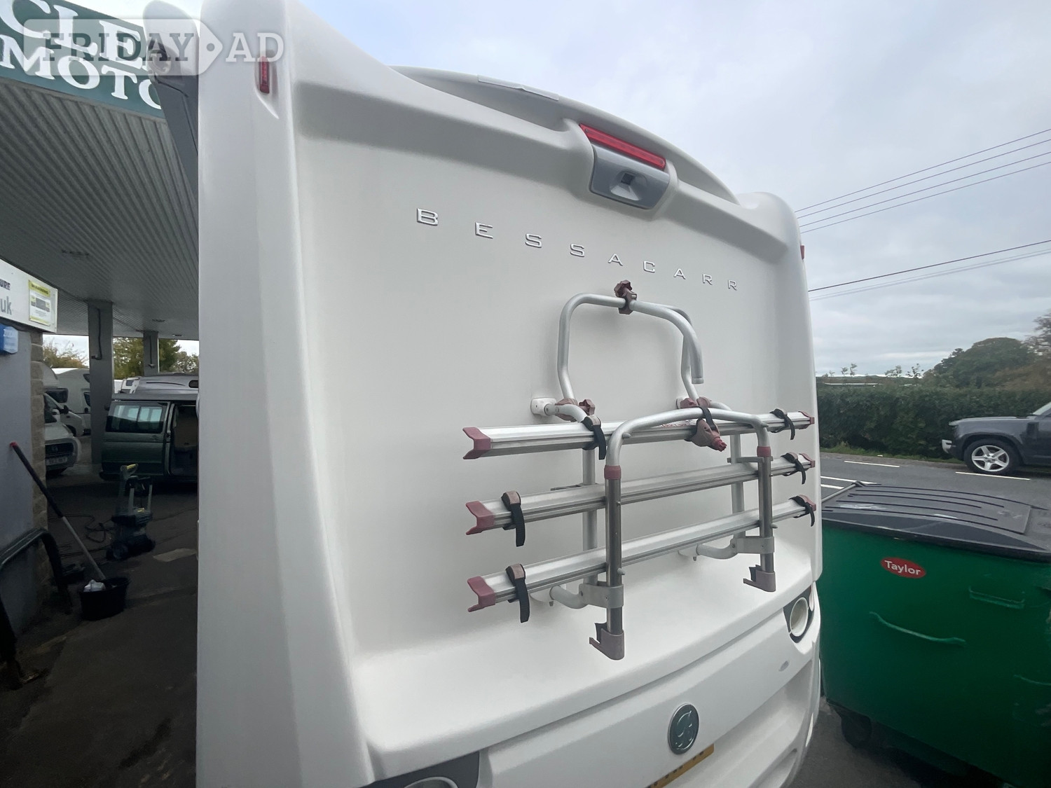Bessacarr E450 2011 - Motorhomes & Caravans