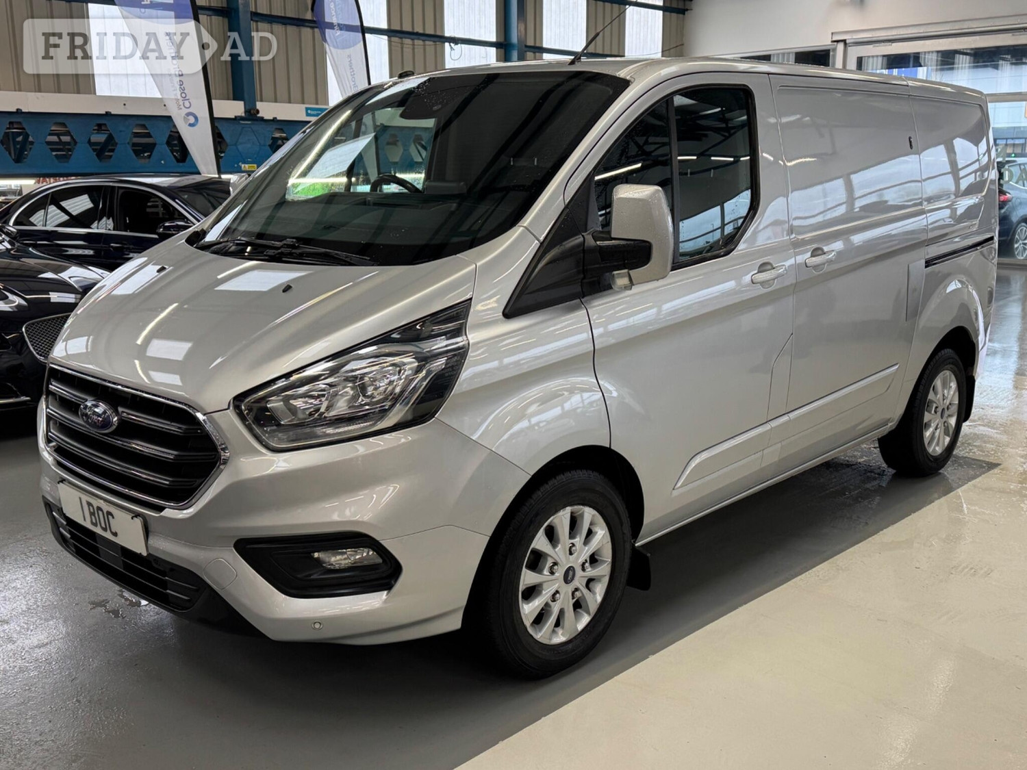 [ berth ]Ford Transit Custom