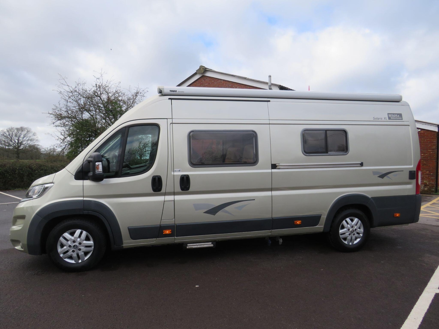 [ berth ]Wildax Solaris XL