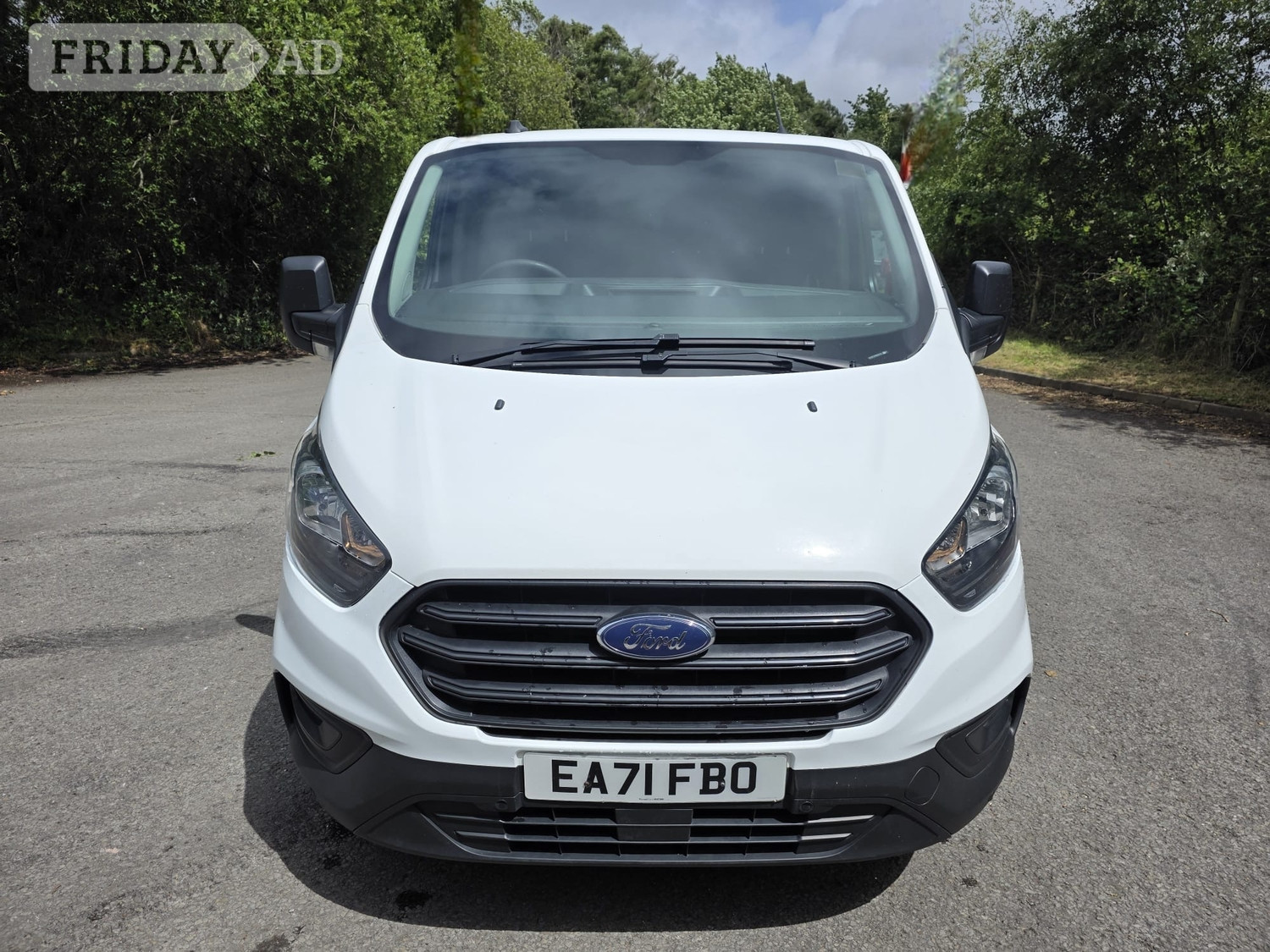[ berth ]Ford Transit Custom