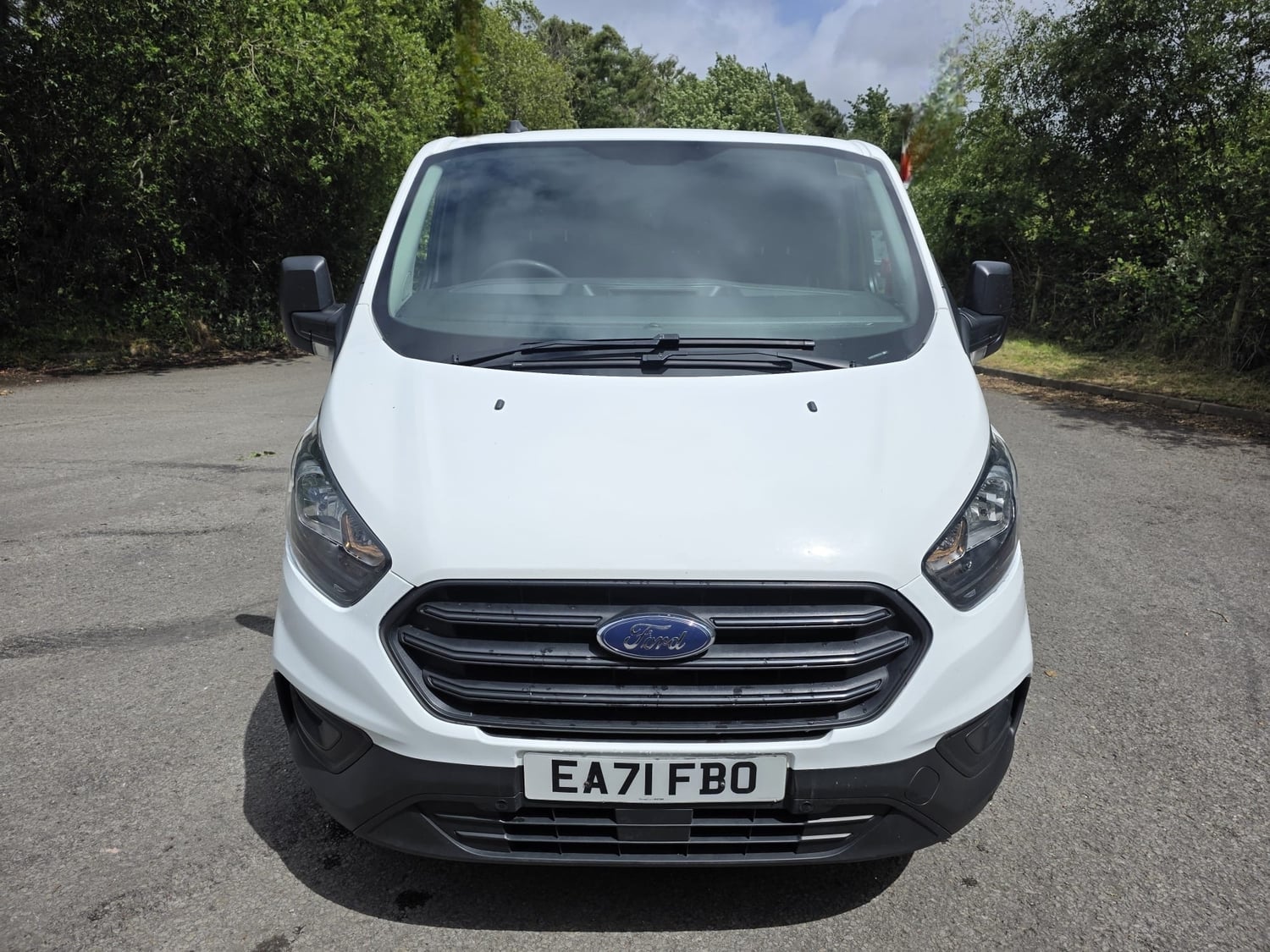 [ berth ]Ford Transit Custom