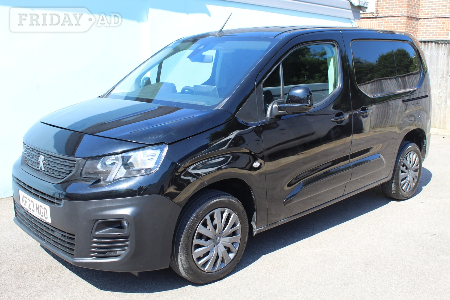 Peugeot Partner 2023 in Southampton