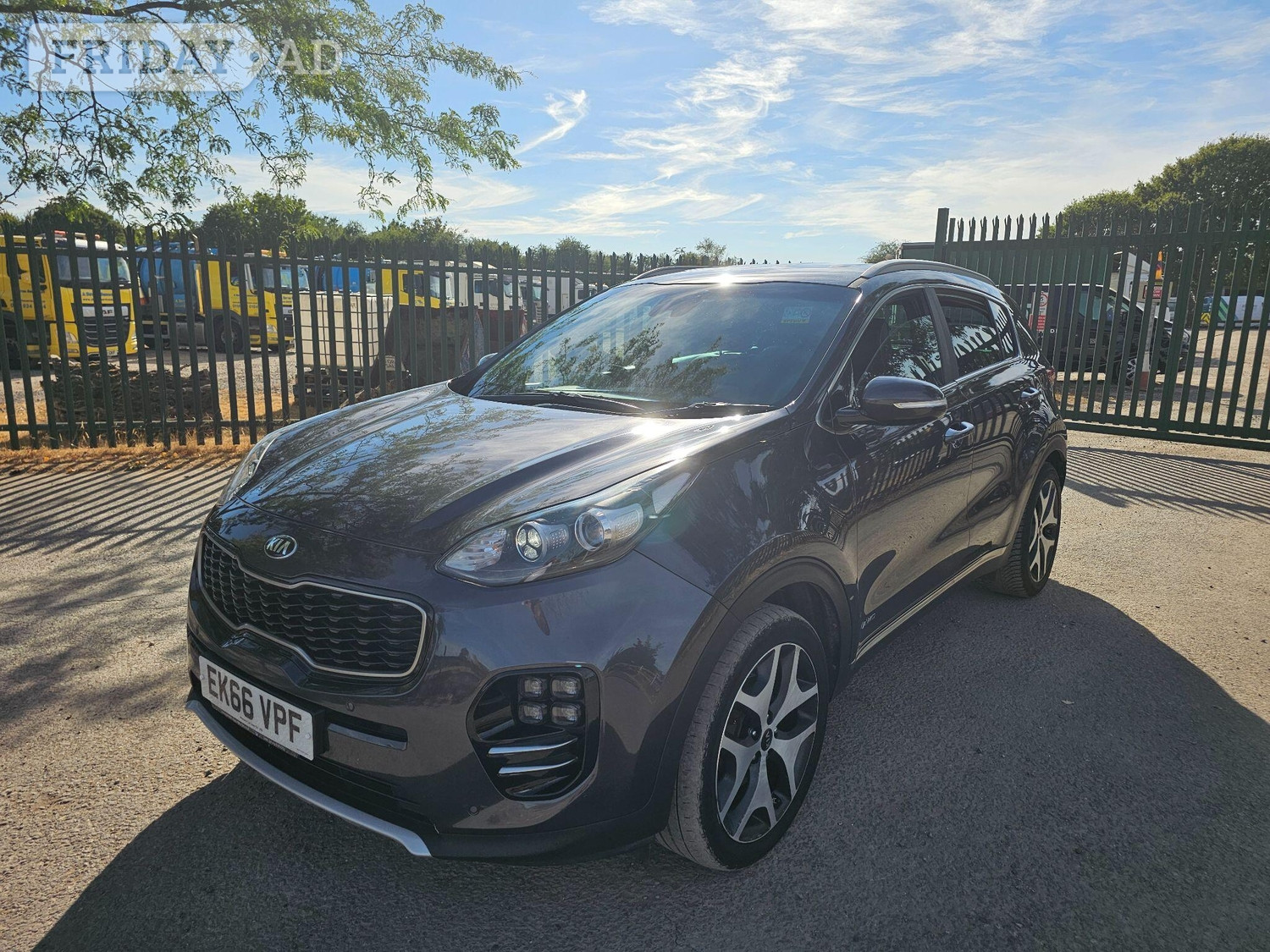 [ berth ]Kia Sportage