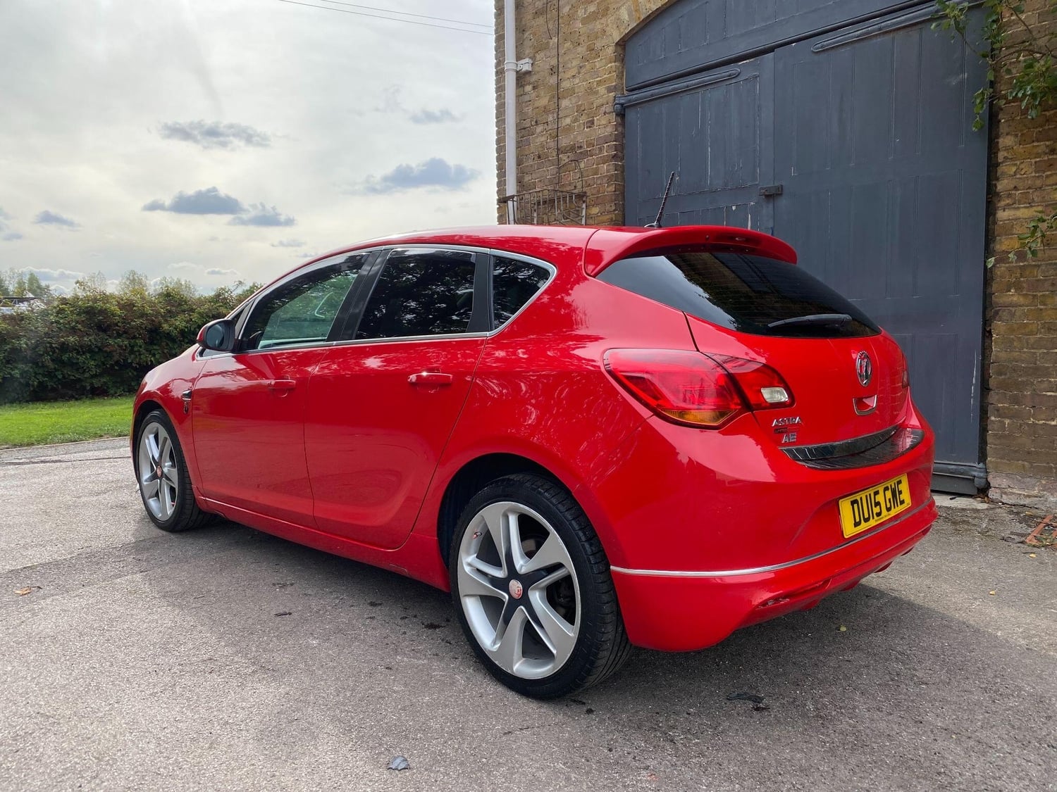 Vauxhall Astra 2015 - Cars in Uxbridge