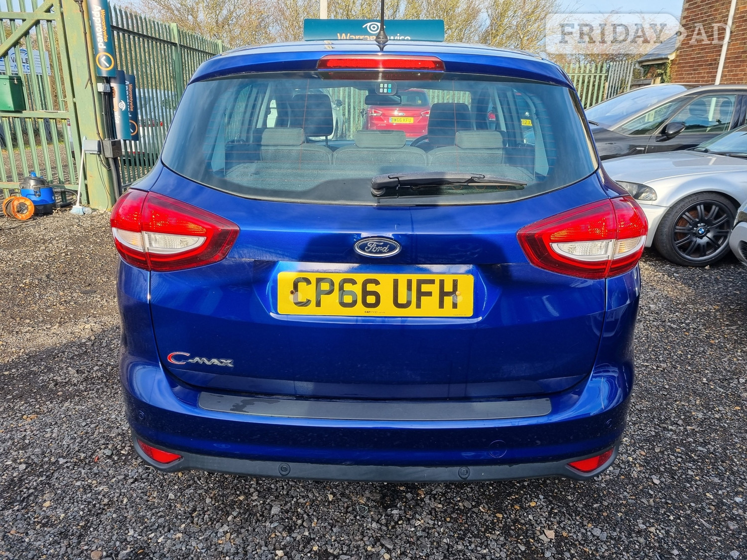 [ berth ]Ford C-MAX