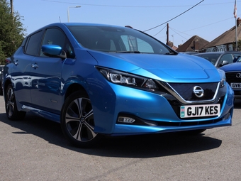 Nissan LEAF 2021