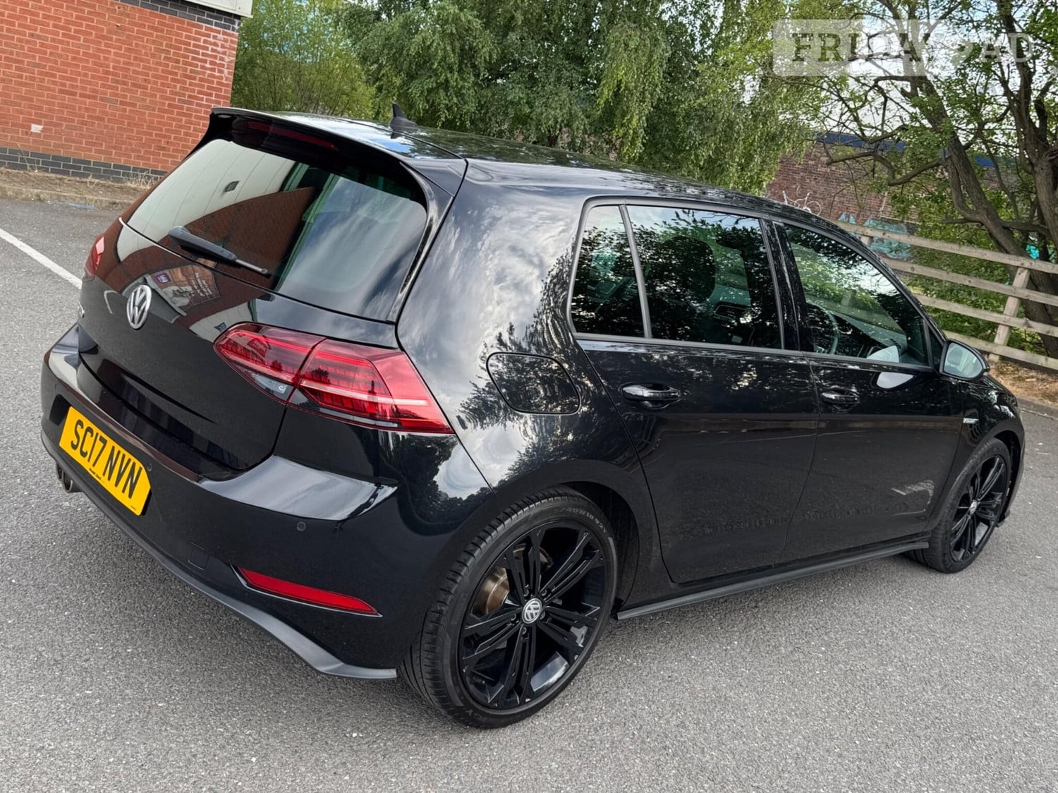Volkswagen Golf 2017 - Cars