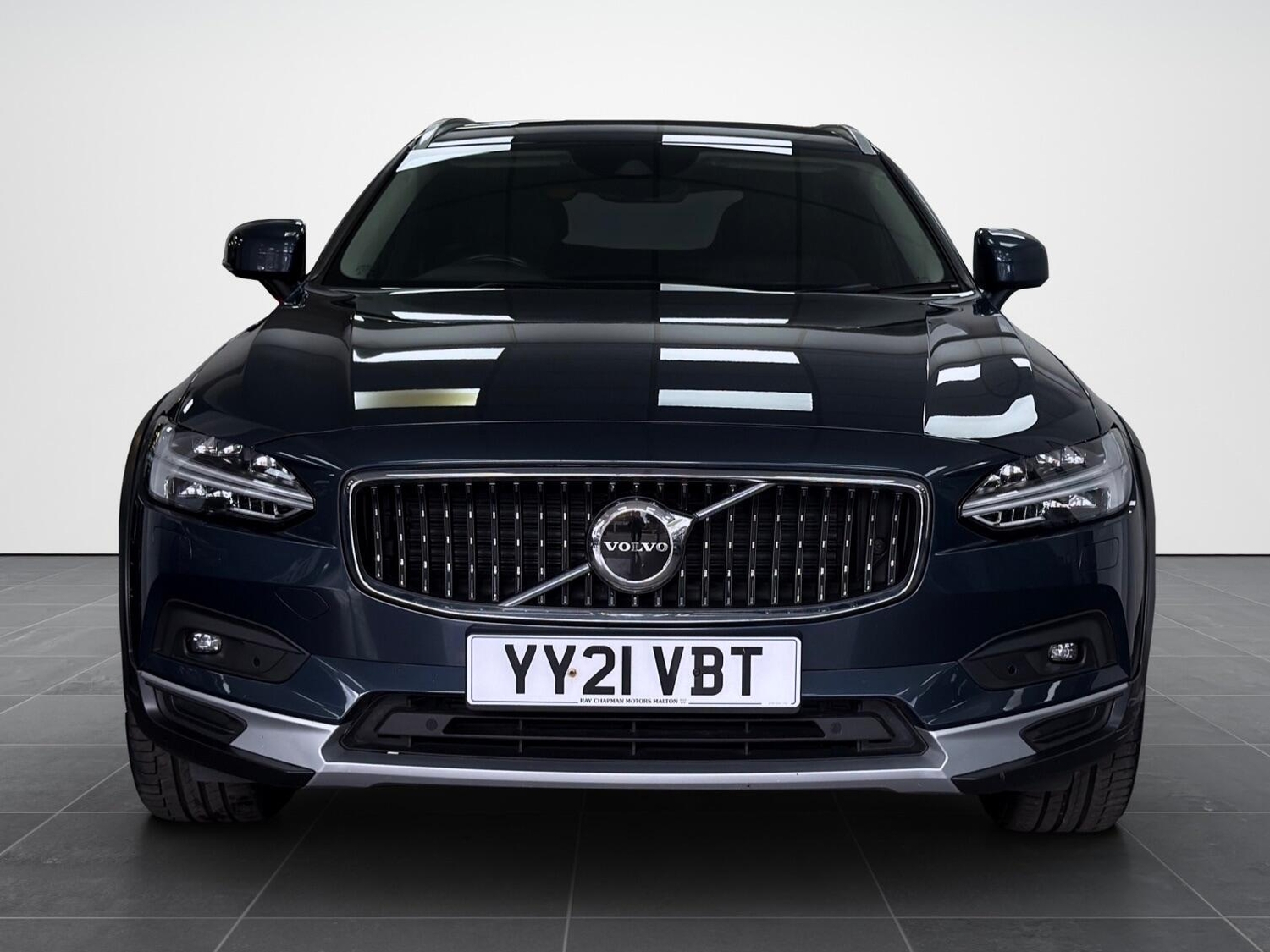 Volvo V90 Ealing
