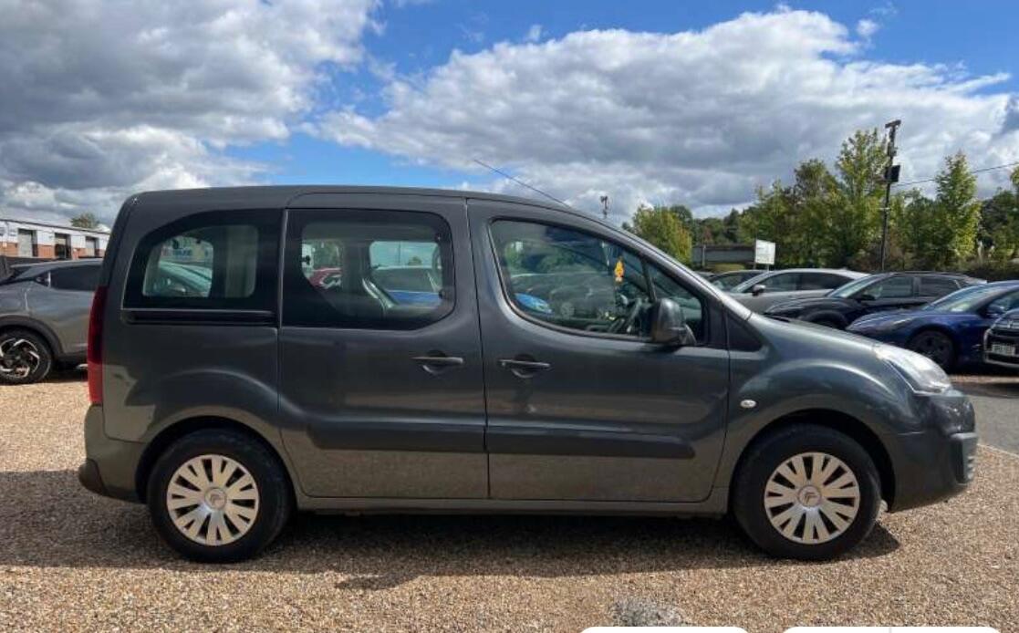 [ berth ]Citroen Berlingo