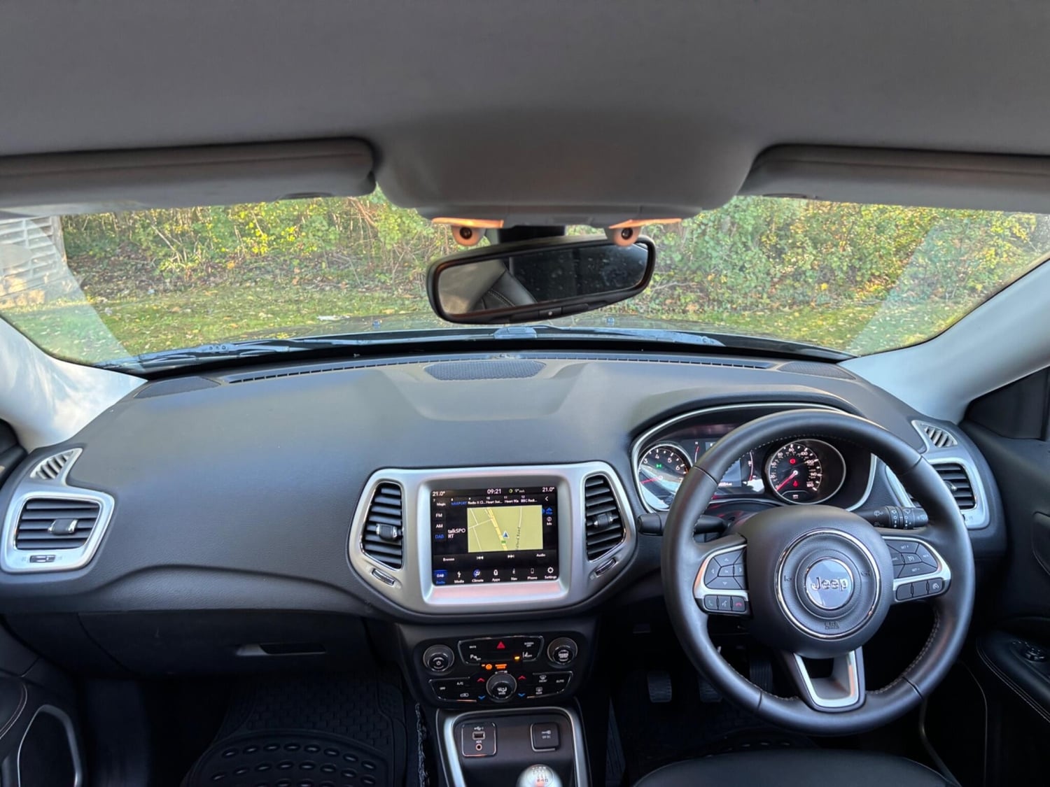 [ berth ]Jeep Compass