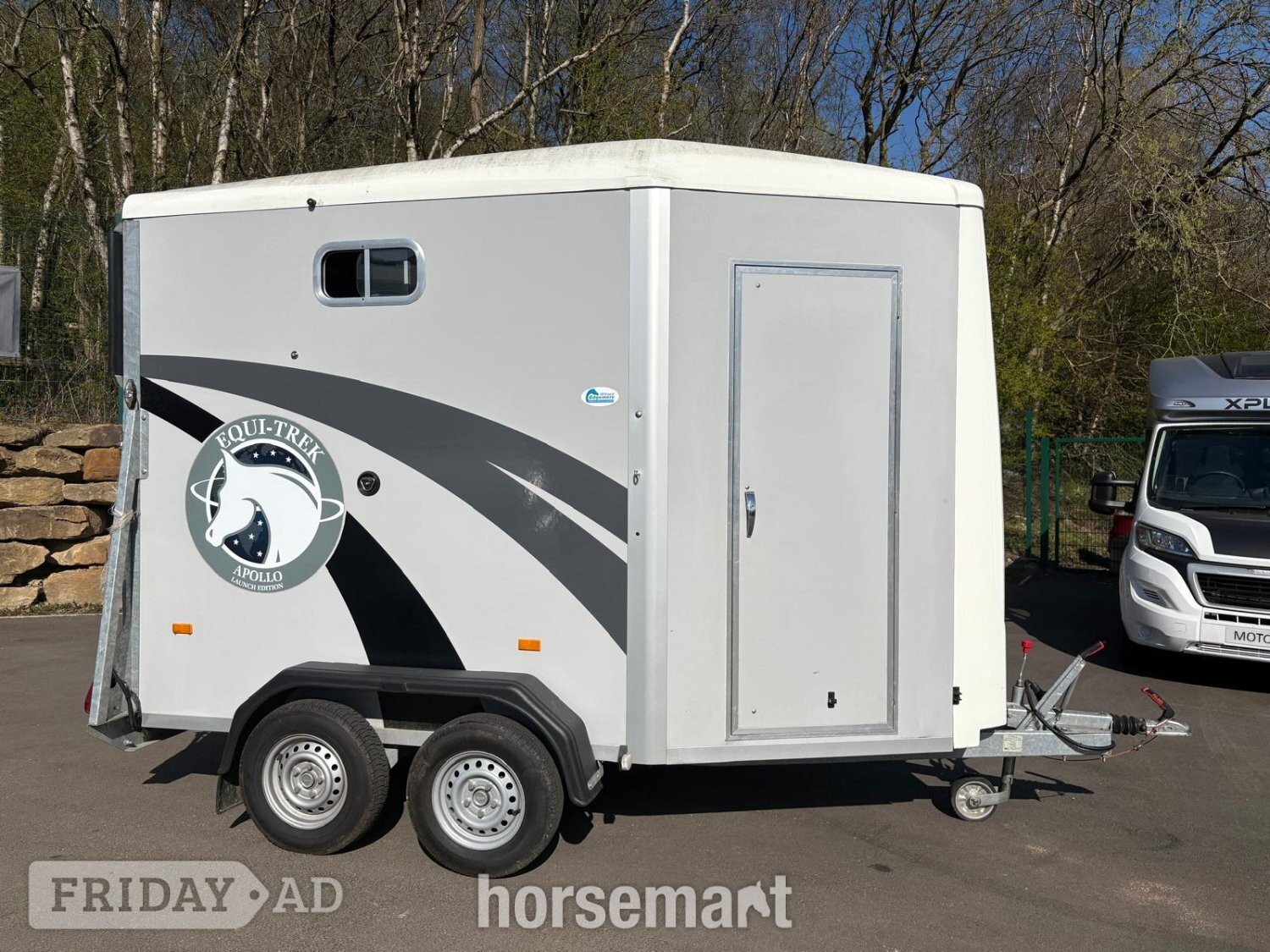 [ berth ]Equi-Trek Apollo Launch Edition