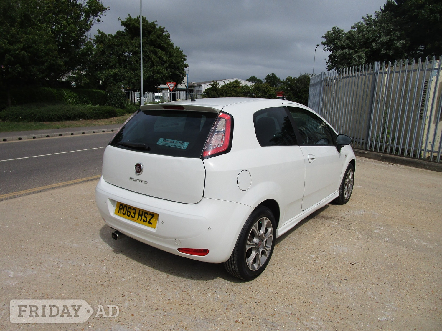 Fiat Punto 2013 - Cars in Portsmouth