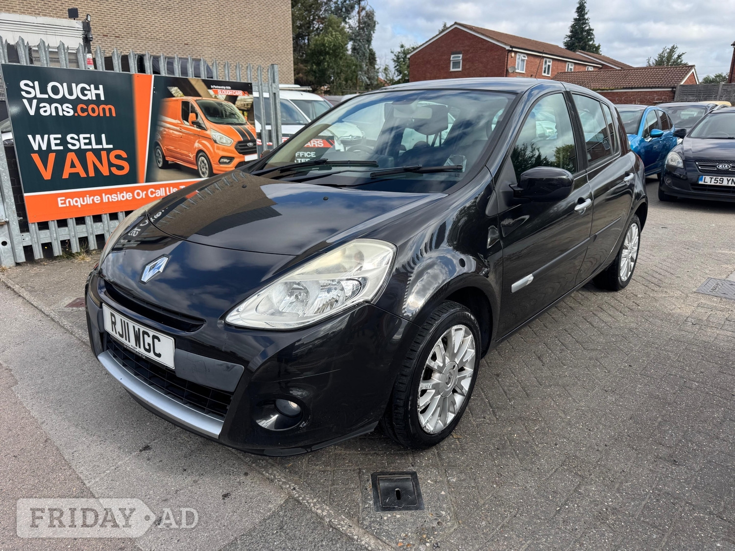 Renault Clio Slough