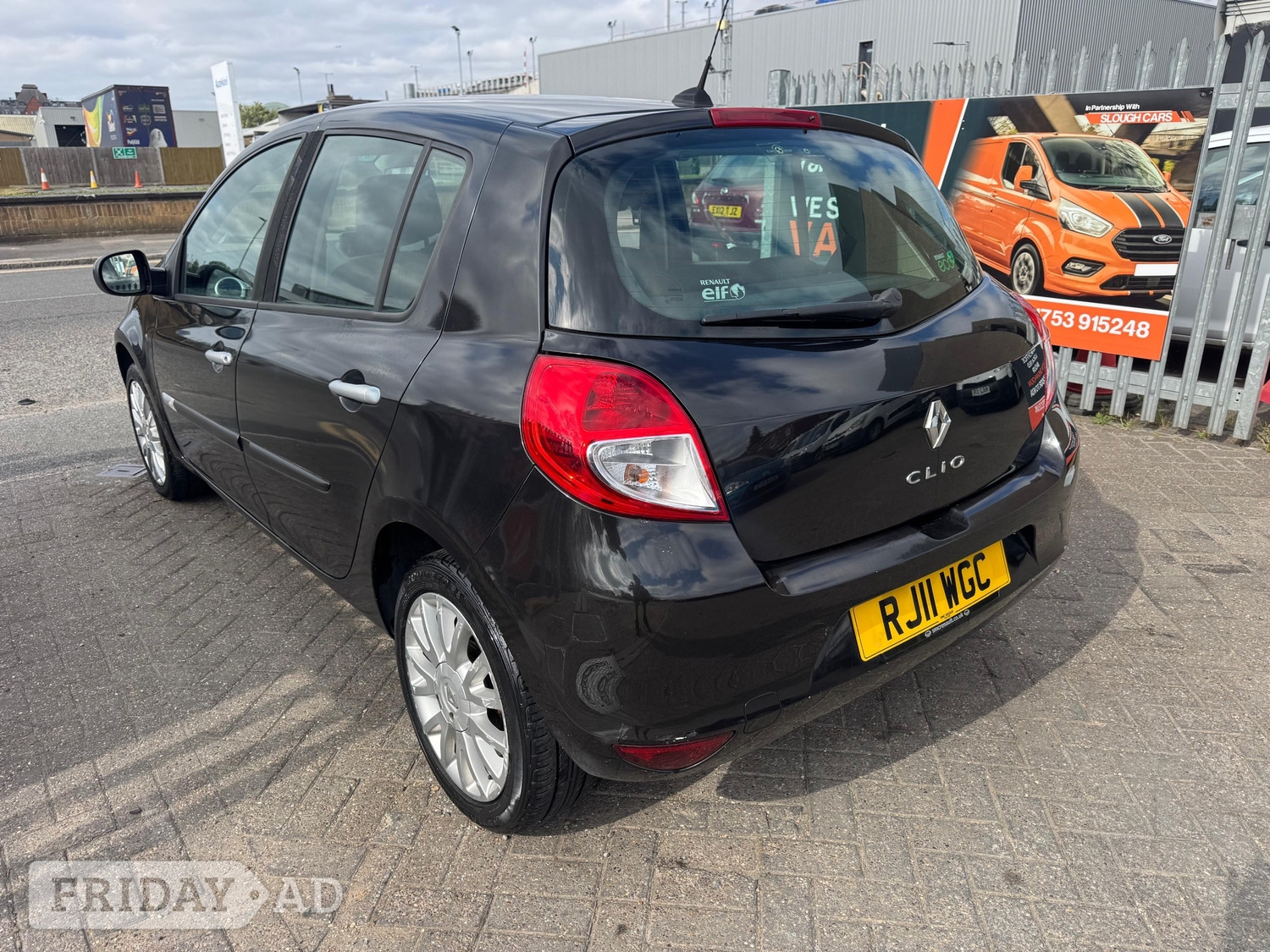 [ berth ]Renault Clio