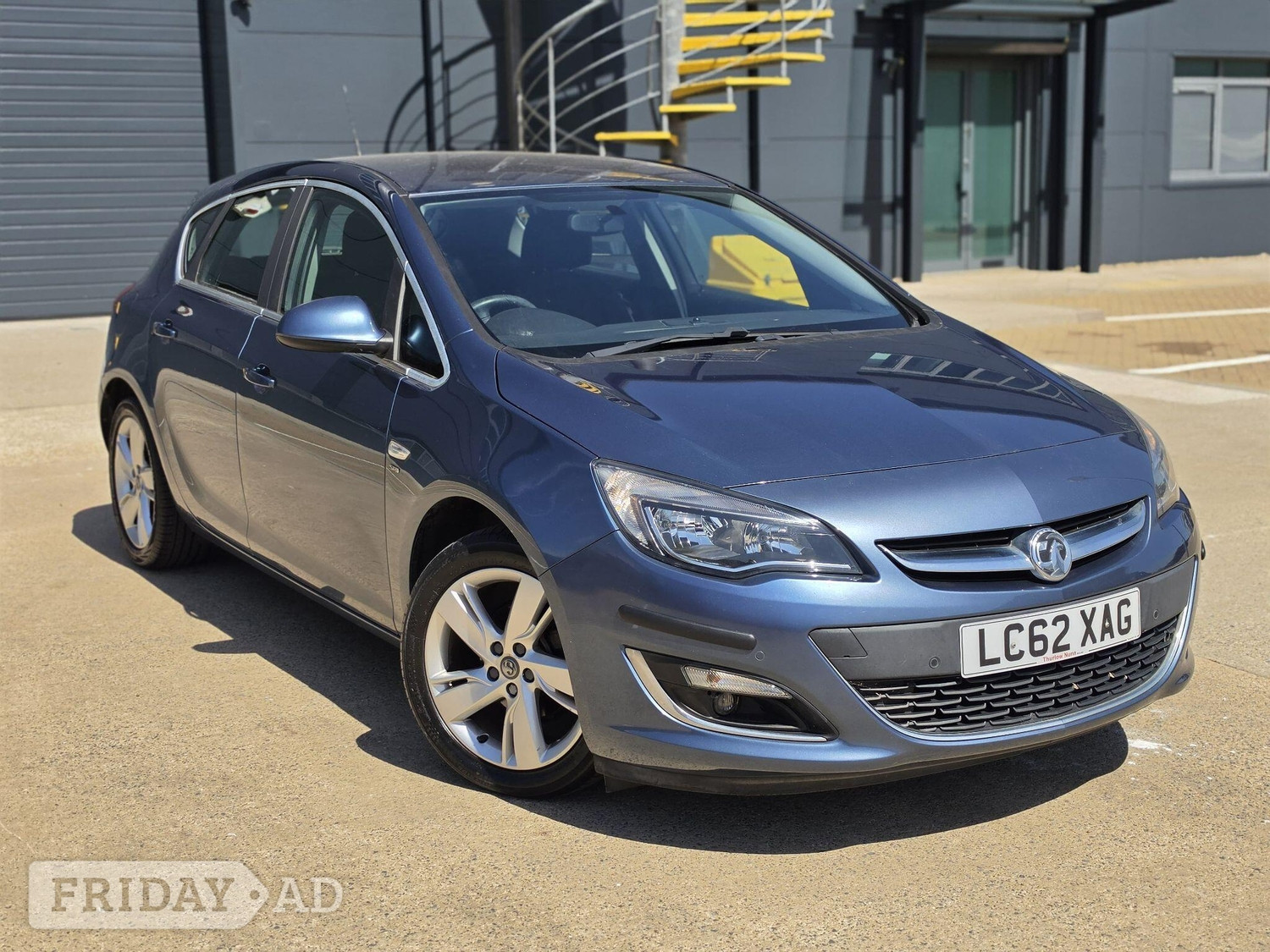 Vauxhall Astra 2013 - Cars