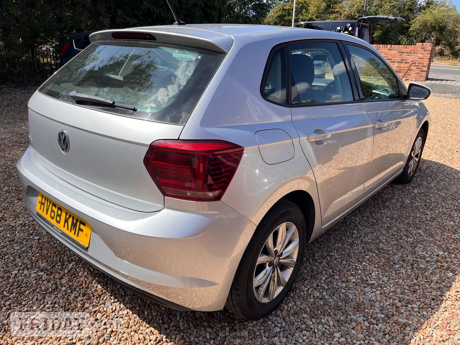 Volkswagen Polo 2018 - Cars in Waterlooville