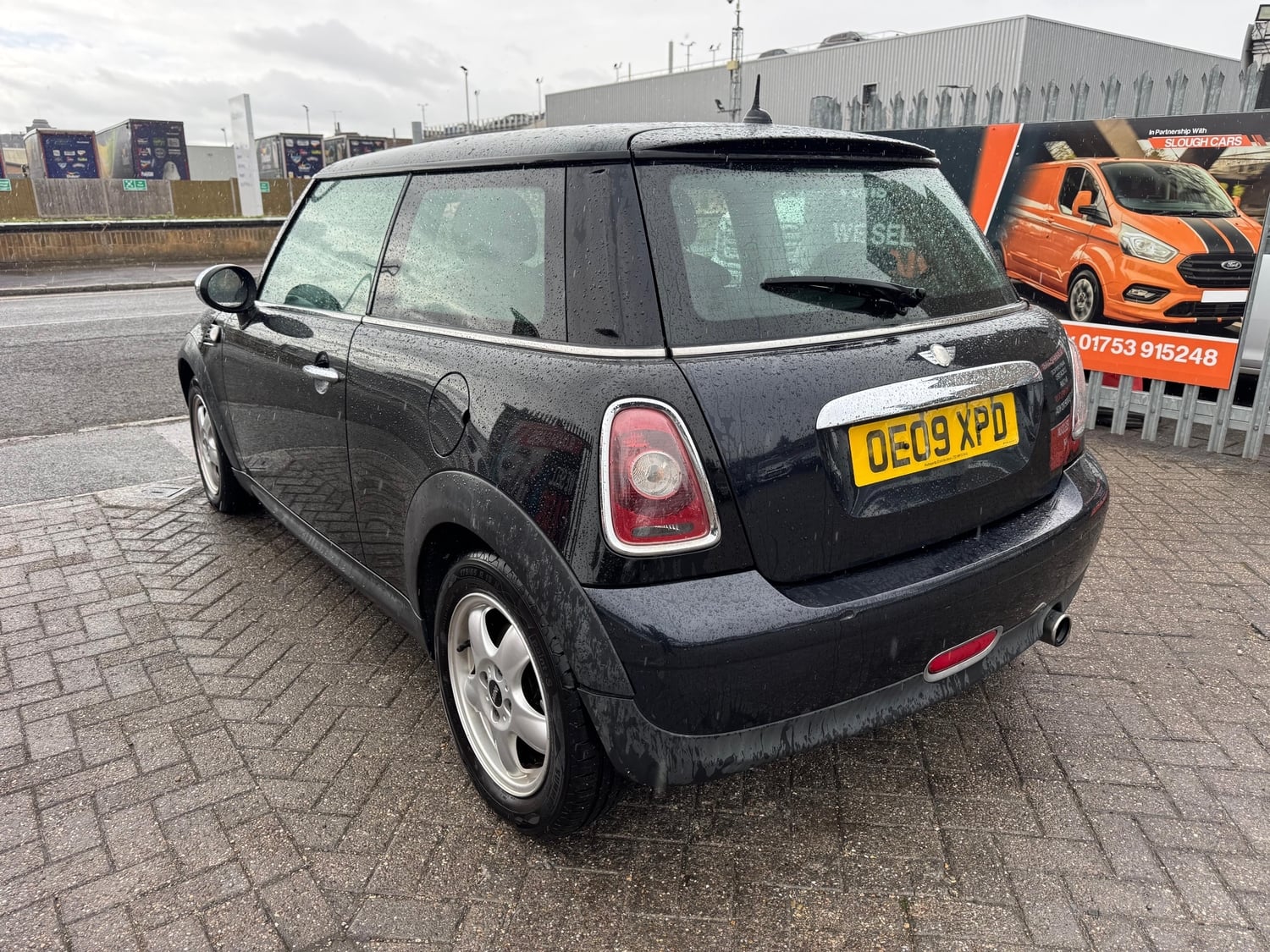[ berth ]Mini Hatch