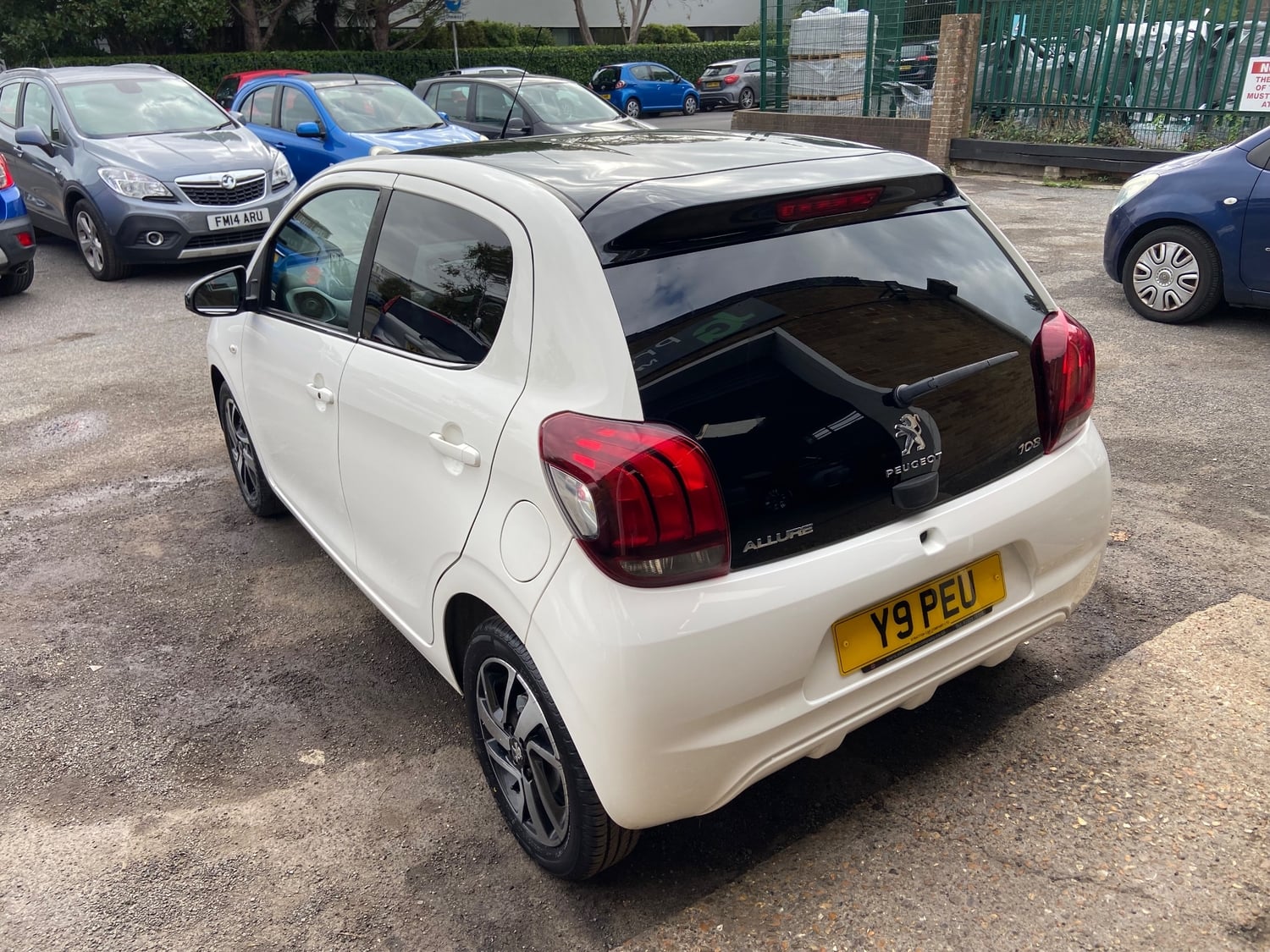 Peugeot 108 2017 - Cars in Worthing