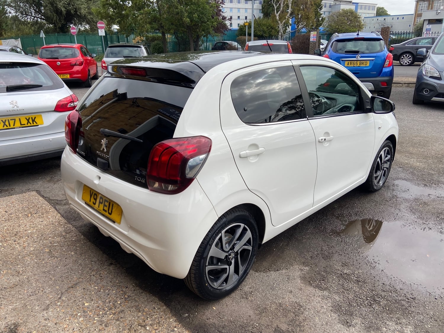 Peugeot 108 2017 - Cars