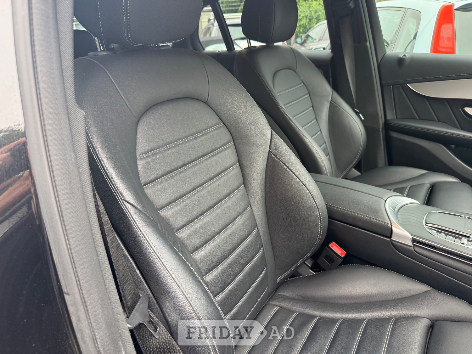 [ berth ]Mercedes-Benz GLC