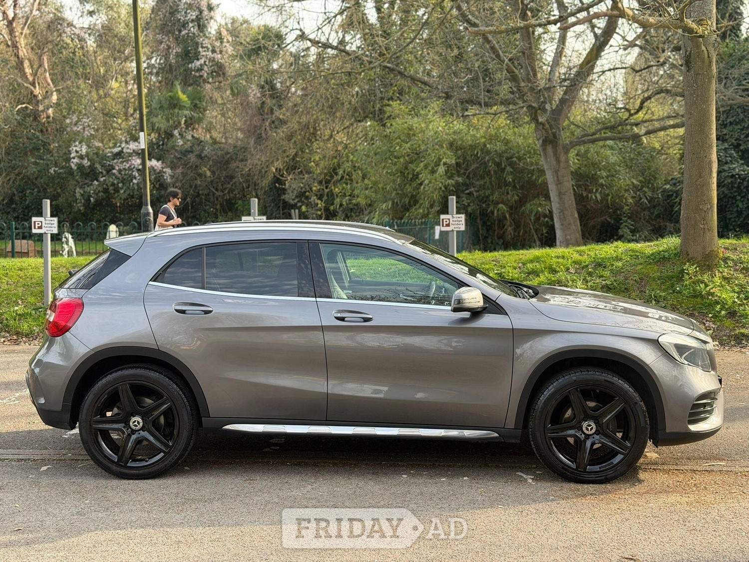 [ berth ]Mercedes-Benz GLA