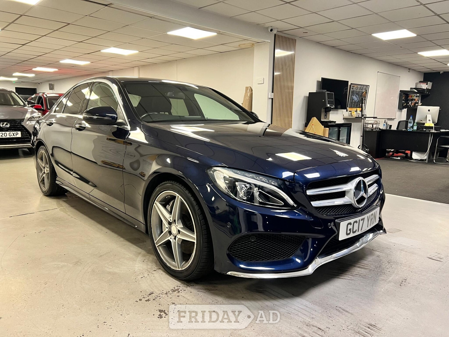 [ berth ]Mercedes-Benz C Class