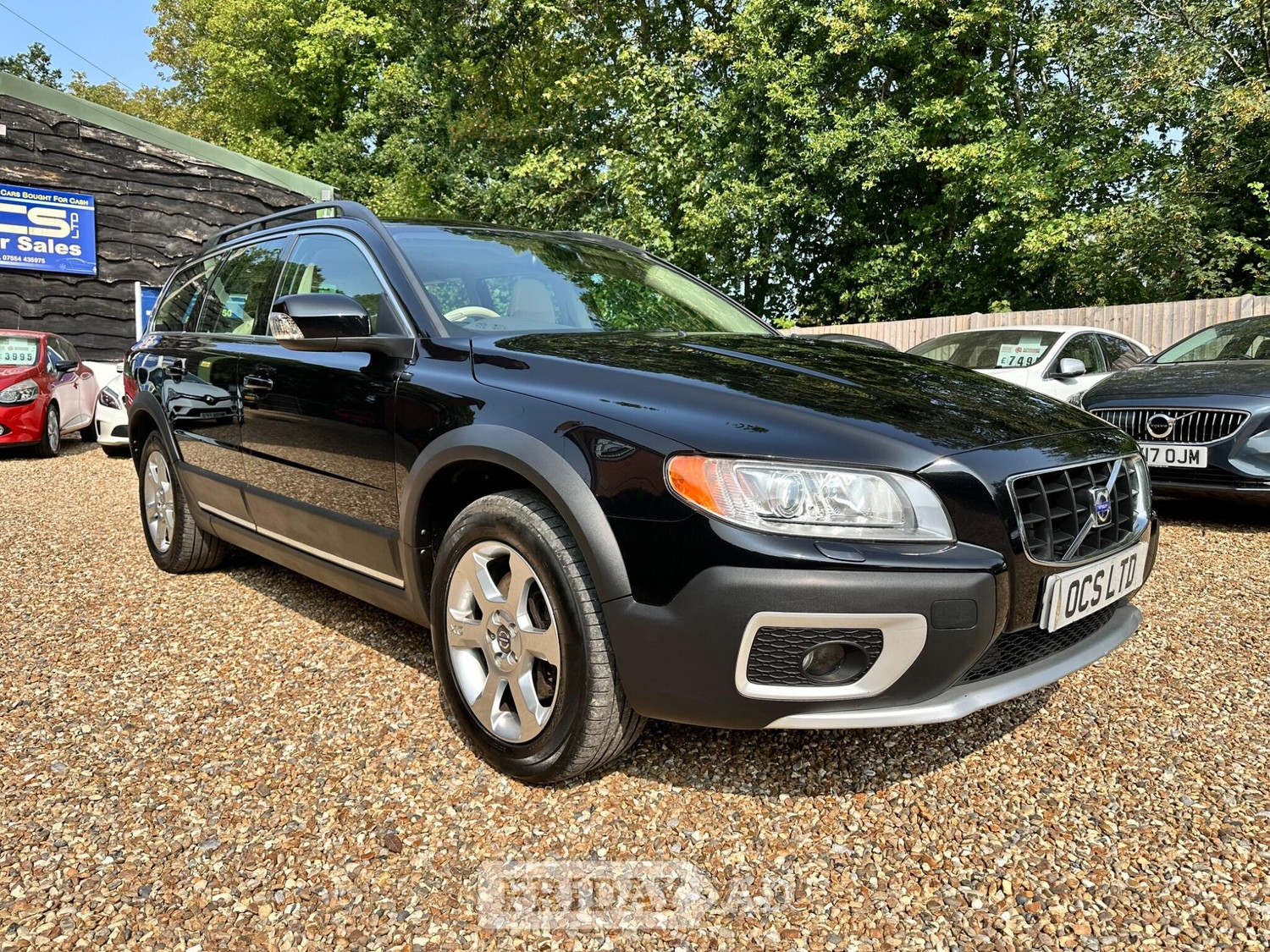 Volvo XC70 Hook