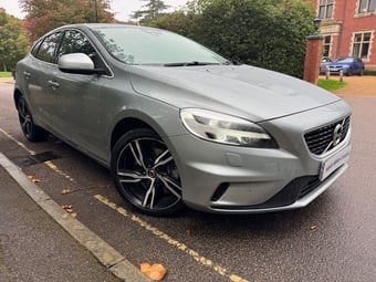 Volvo V40 2018