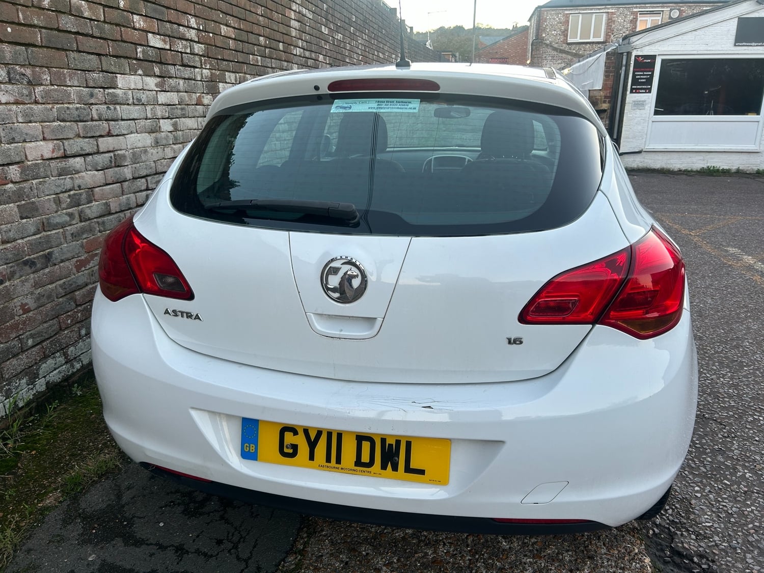 Vauxhall Astra 2011 - Cars
