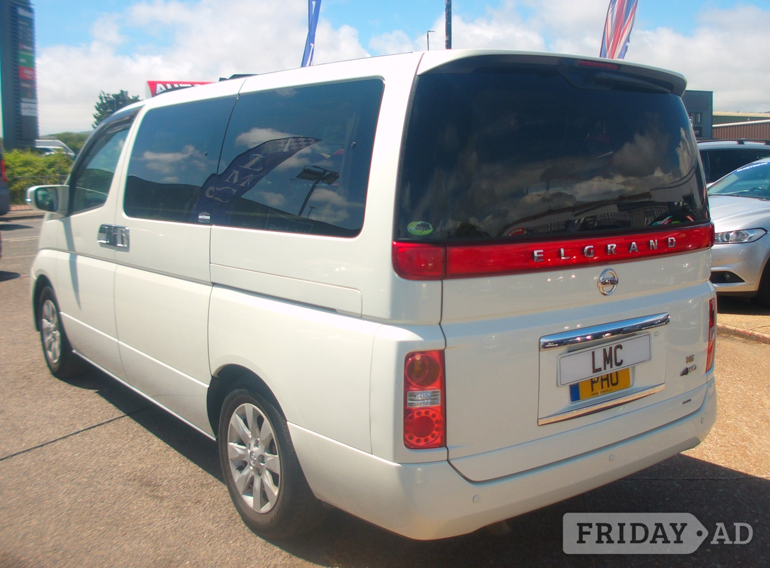 Nissan Elgrand 2006 - Cars in Eastbourne