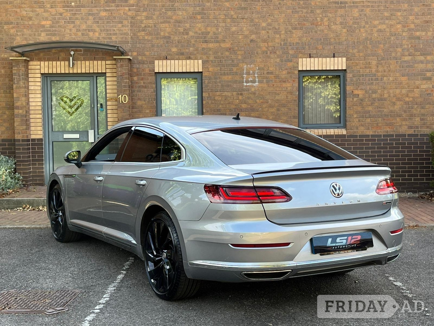 Volkswagen Arteon 2018 - Cars in Leeds