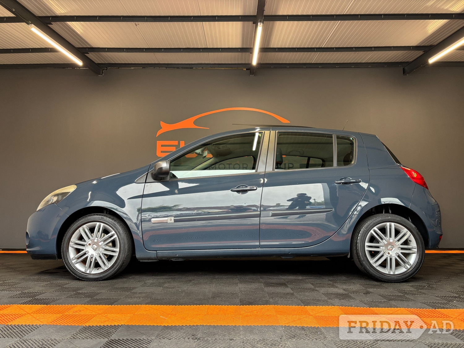 Renault Clio 2012 - Cars