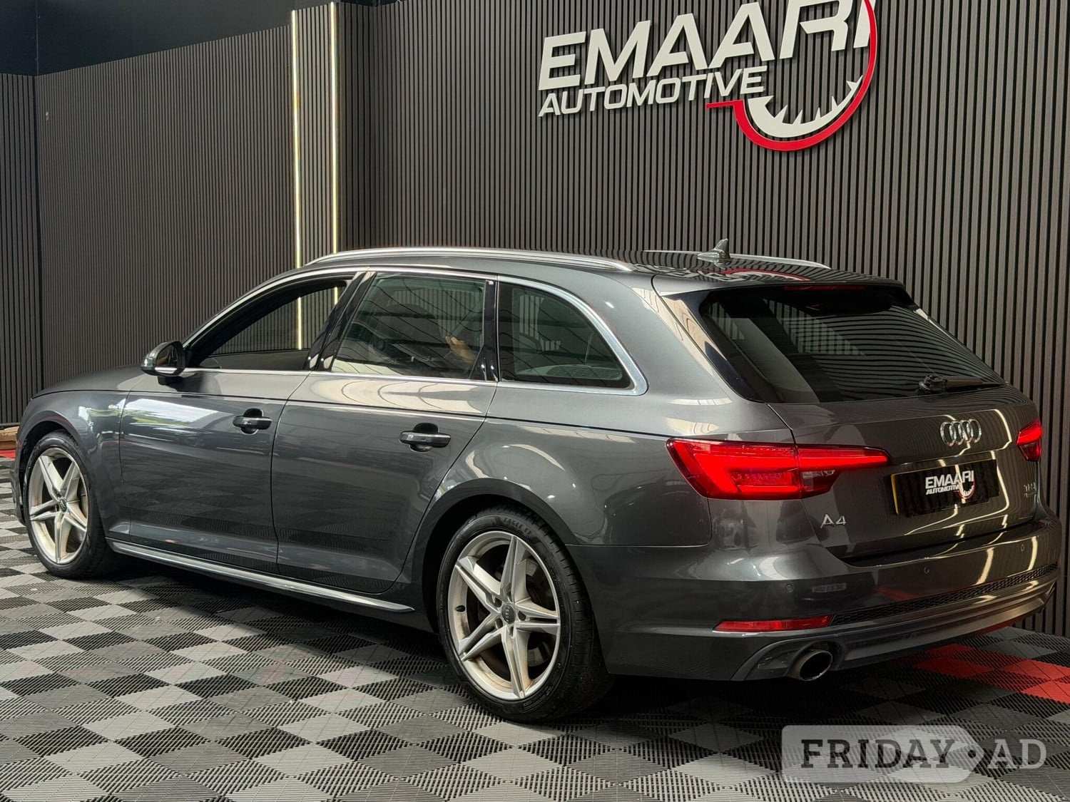 Audi A4 Avant 2017 - Cars in Lambeth