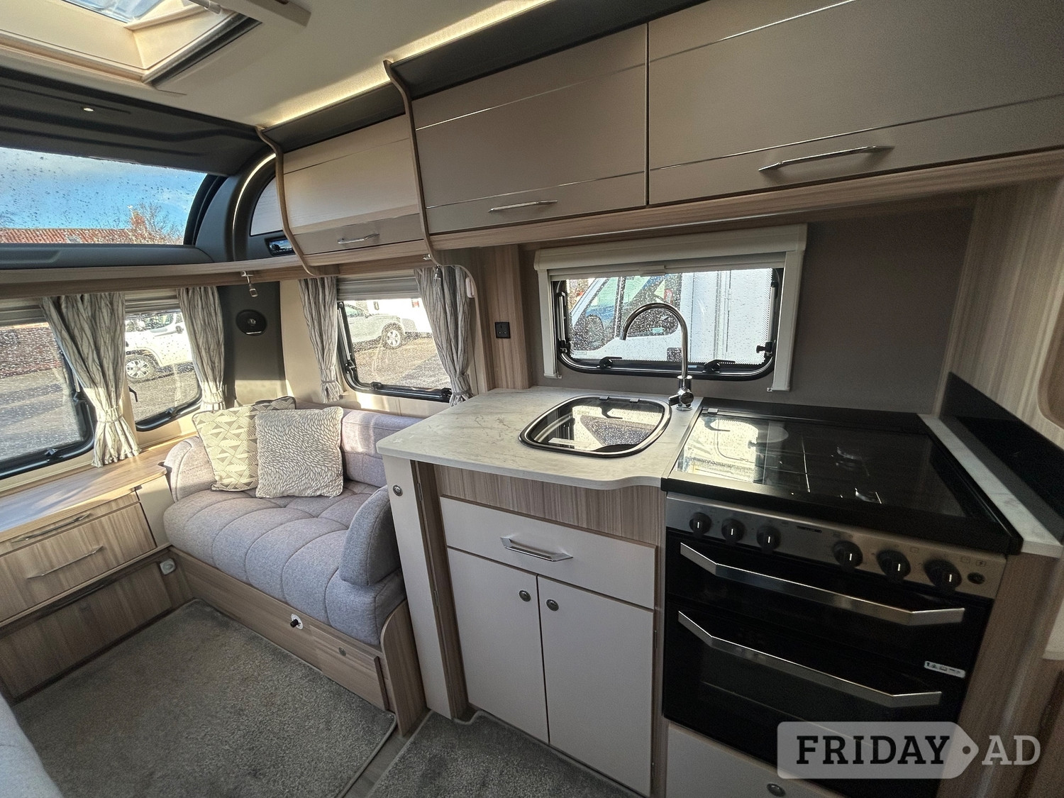 Coachman Acadia 575 2021 - Motorhomes & Caravans
