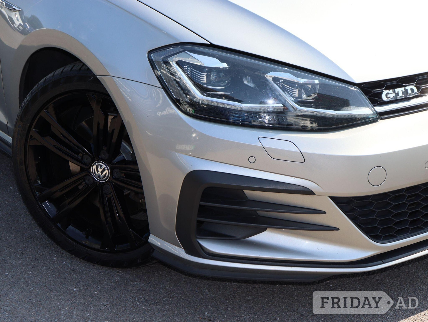 Volkswagen Golf 2017 - Cars in Coalville