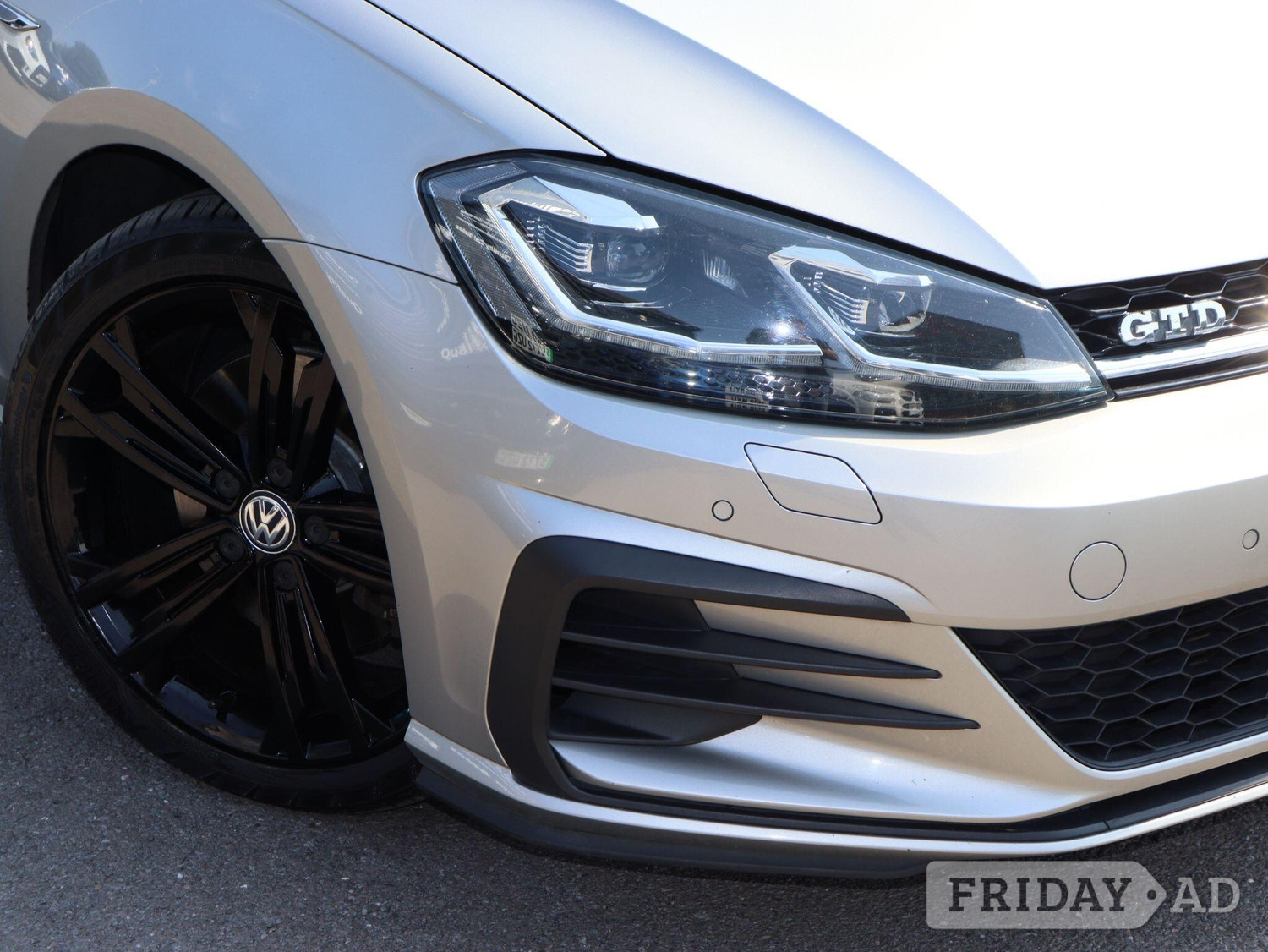 Volkswagen Golf 2017 - Cars