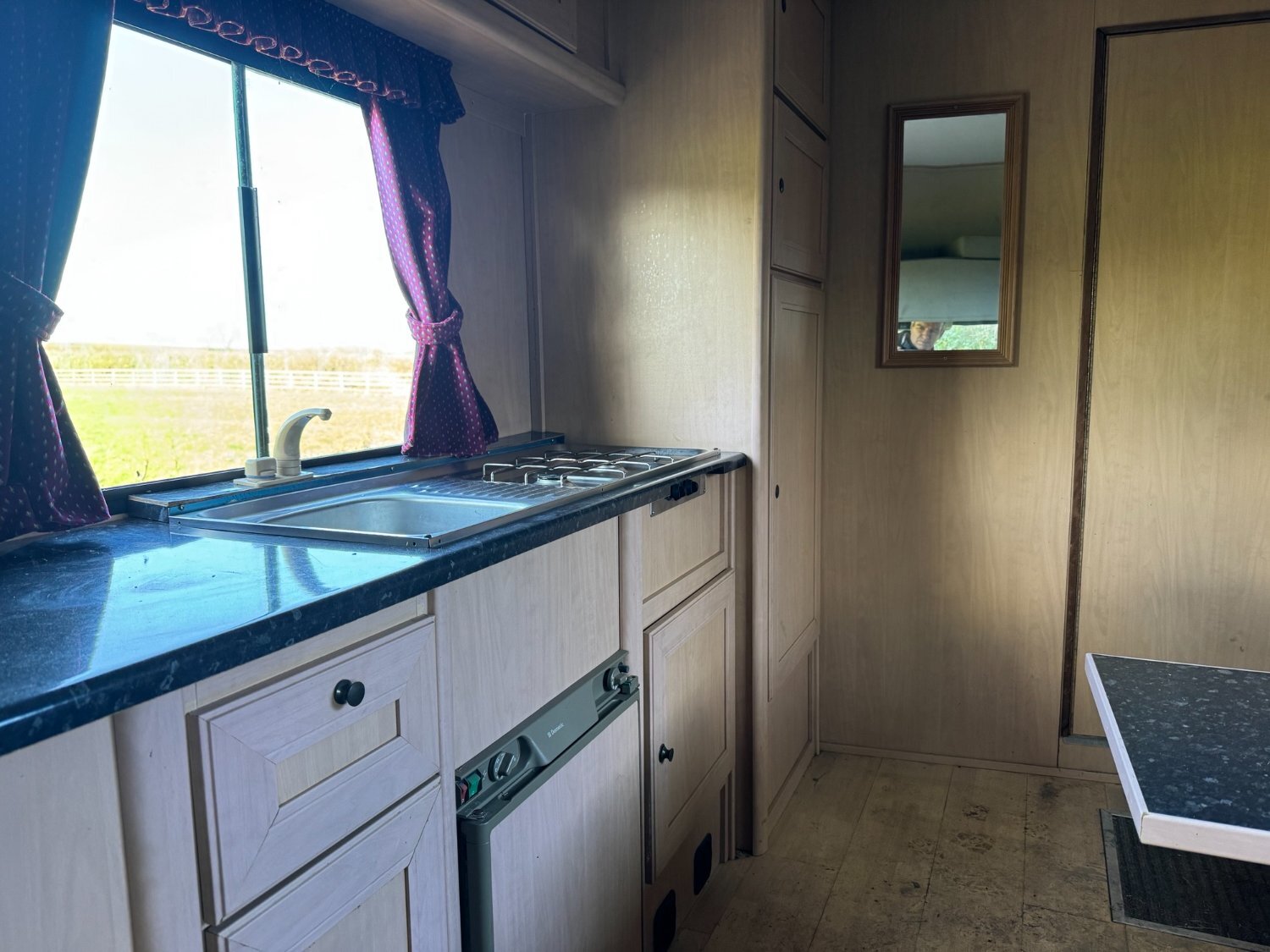 Select  Iveco-ford Horsebox - Trailers & Horseboxes