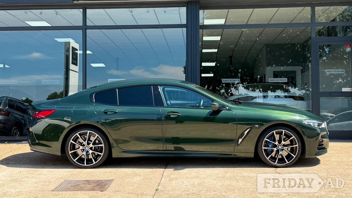 [ berth ]BMW 8 Series Gran Coupe