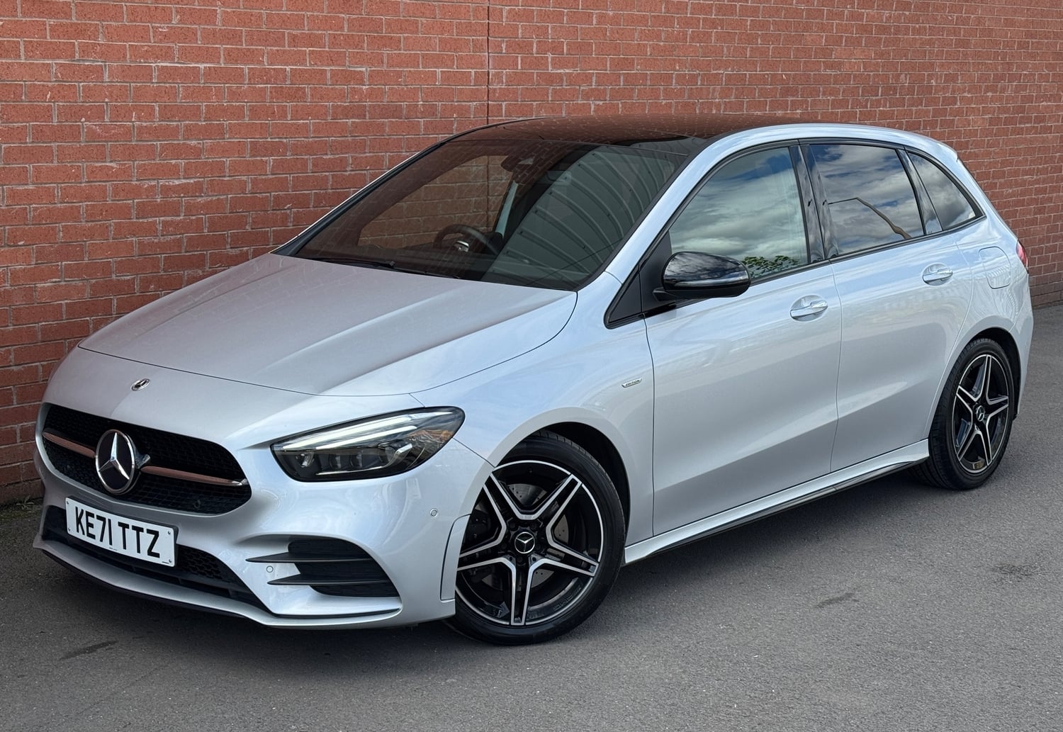 Mercedes-Benz B Class 2021 - Cars