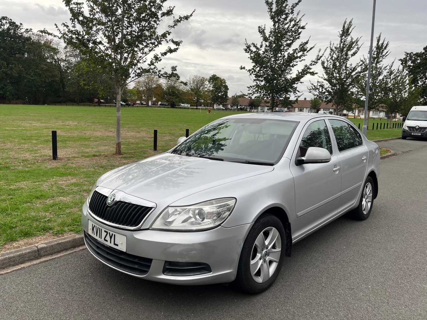 Skoda Octavia 2011 - Cars