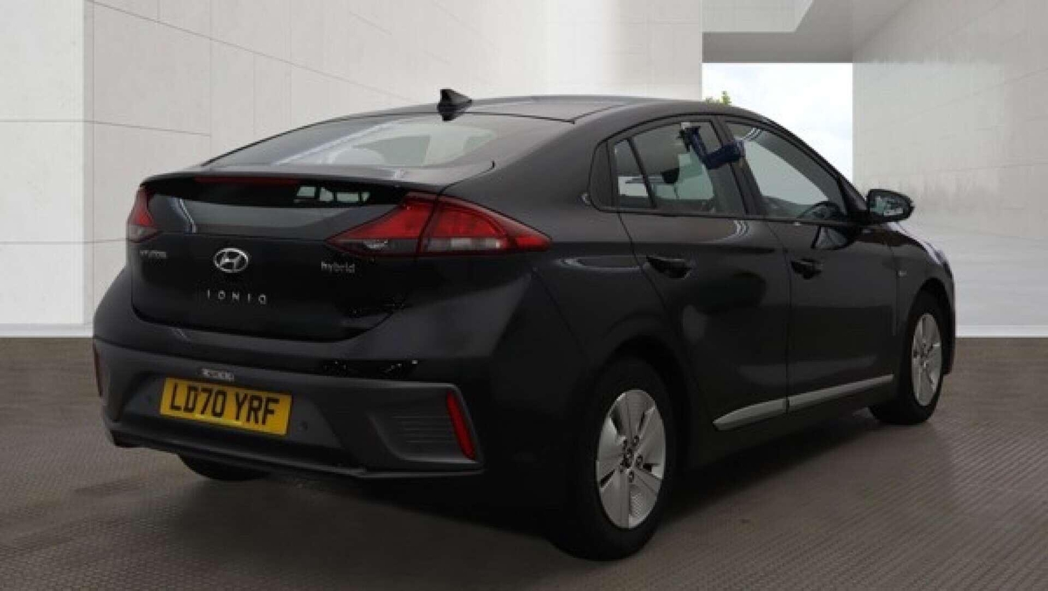 Hyundai Ioniq 2020 - Cars in Uxbridge